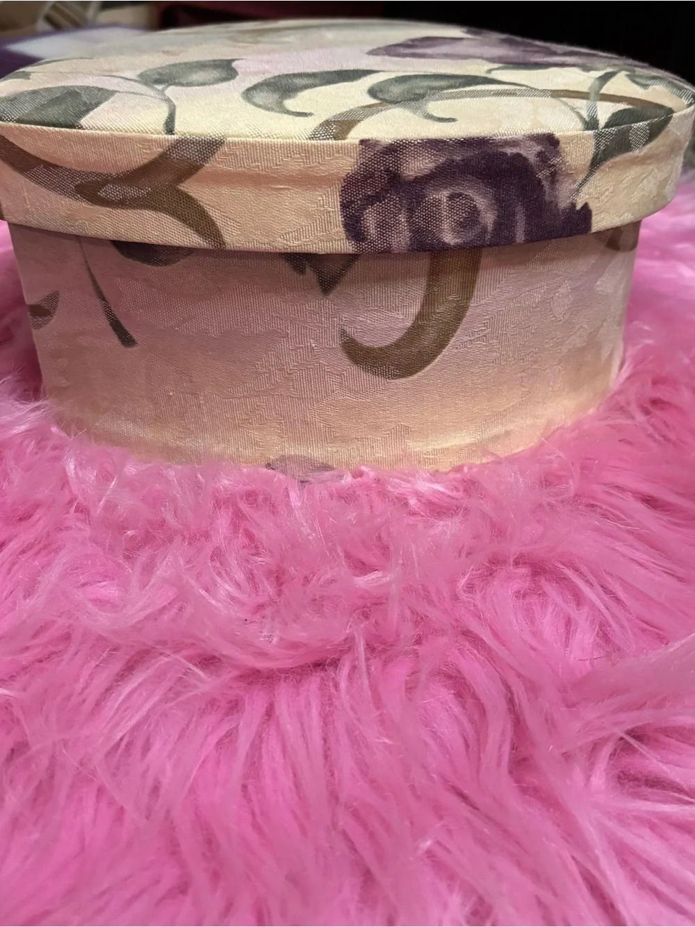 Floral Heart Decorative Storage Box in Pink and Cream 3